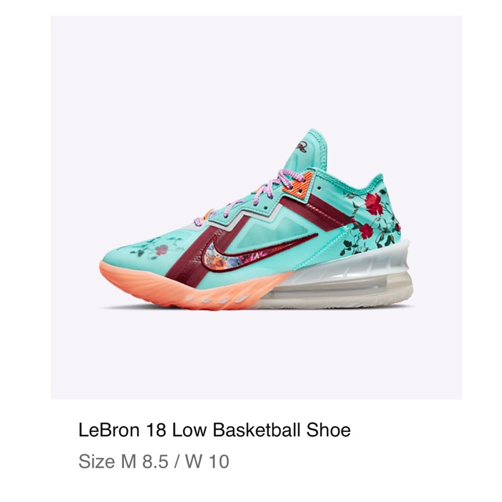 Lebron 18 Low Basketball Shoe
Men’s size 8.5 
Women’s size 10